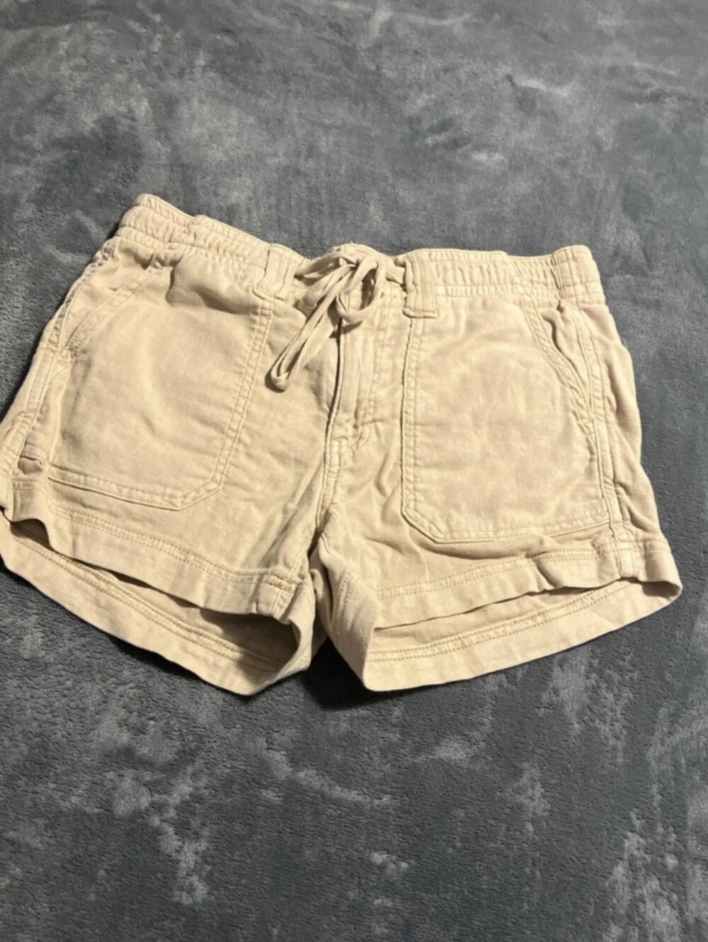 American Eagle Beige Shorts